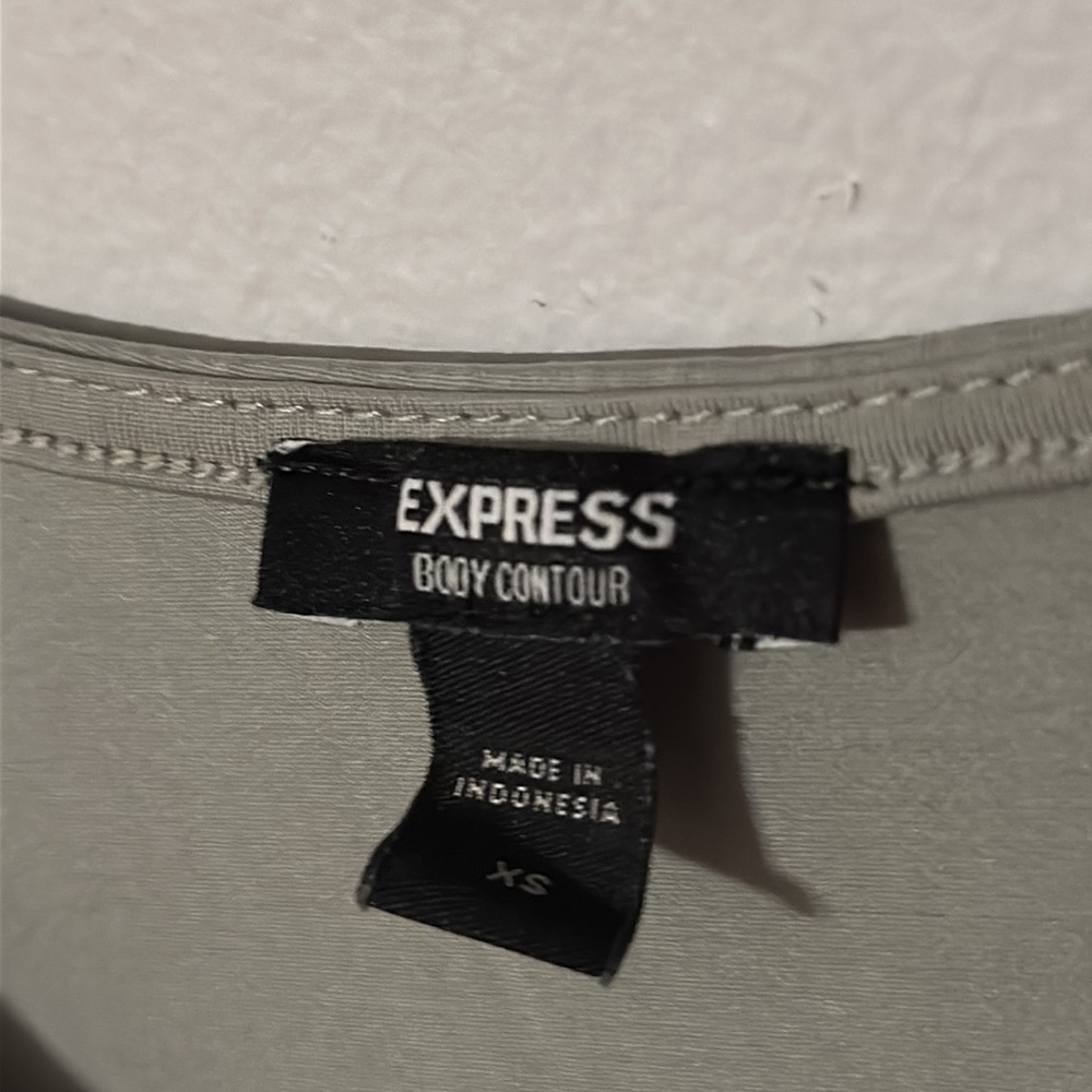 Express Body Contour One Piece - Picture 4 of 8